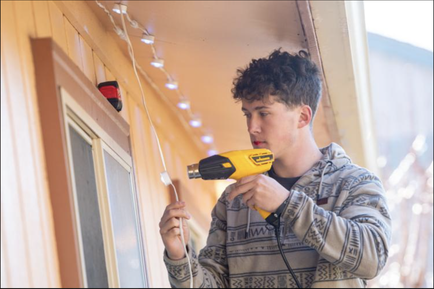 Roofline lighting detail